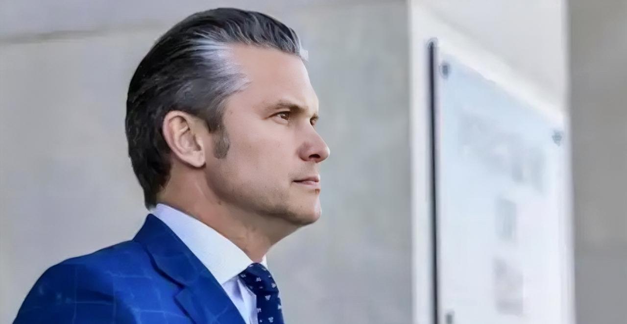 美国防长的一句话让美国人破了防，他表示中美要是开打，不出半个小时，他们的航母全得