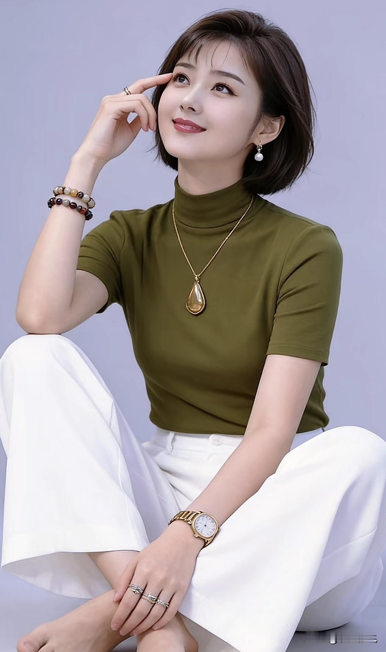 绿衣美人倚，金饰映芳姿。温婉红裙 紫裙倚坐 绿裙美人 紫裙倚坐 绿裙美人 绿裳春