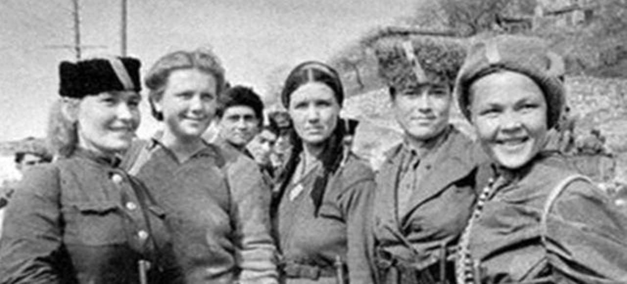 二战后苏联姑娘太多，不好找对象，政府想出个实在招儿，解决了大问题。一到战后，大家