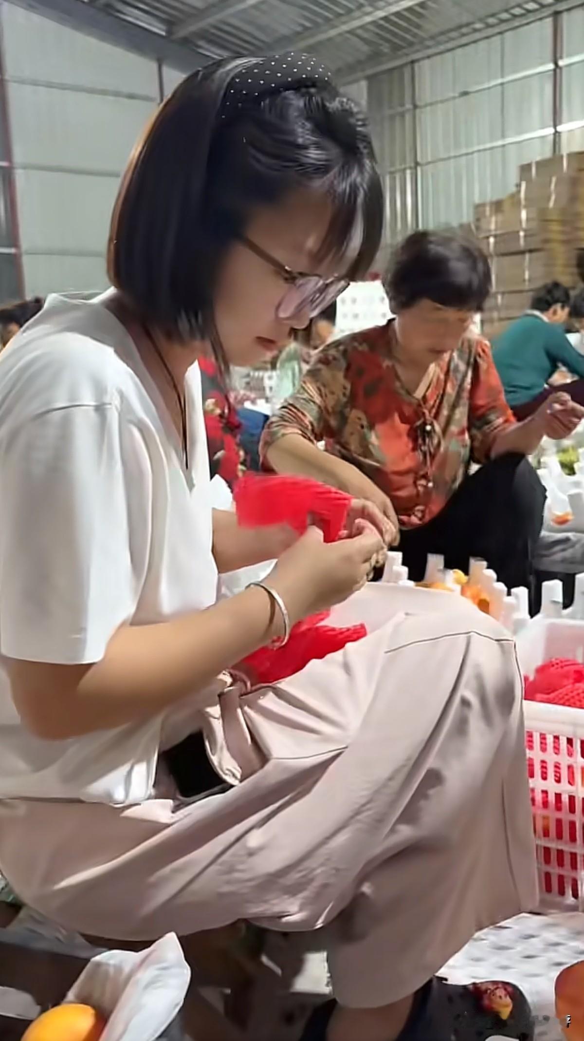 一个人在家做电商，其实很简单，只要品质好，订单不用愁，今天又是爆单的一天，你们还