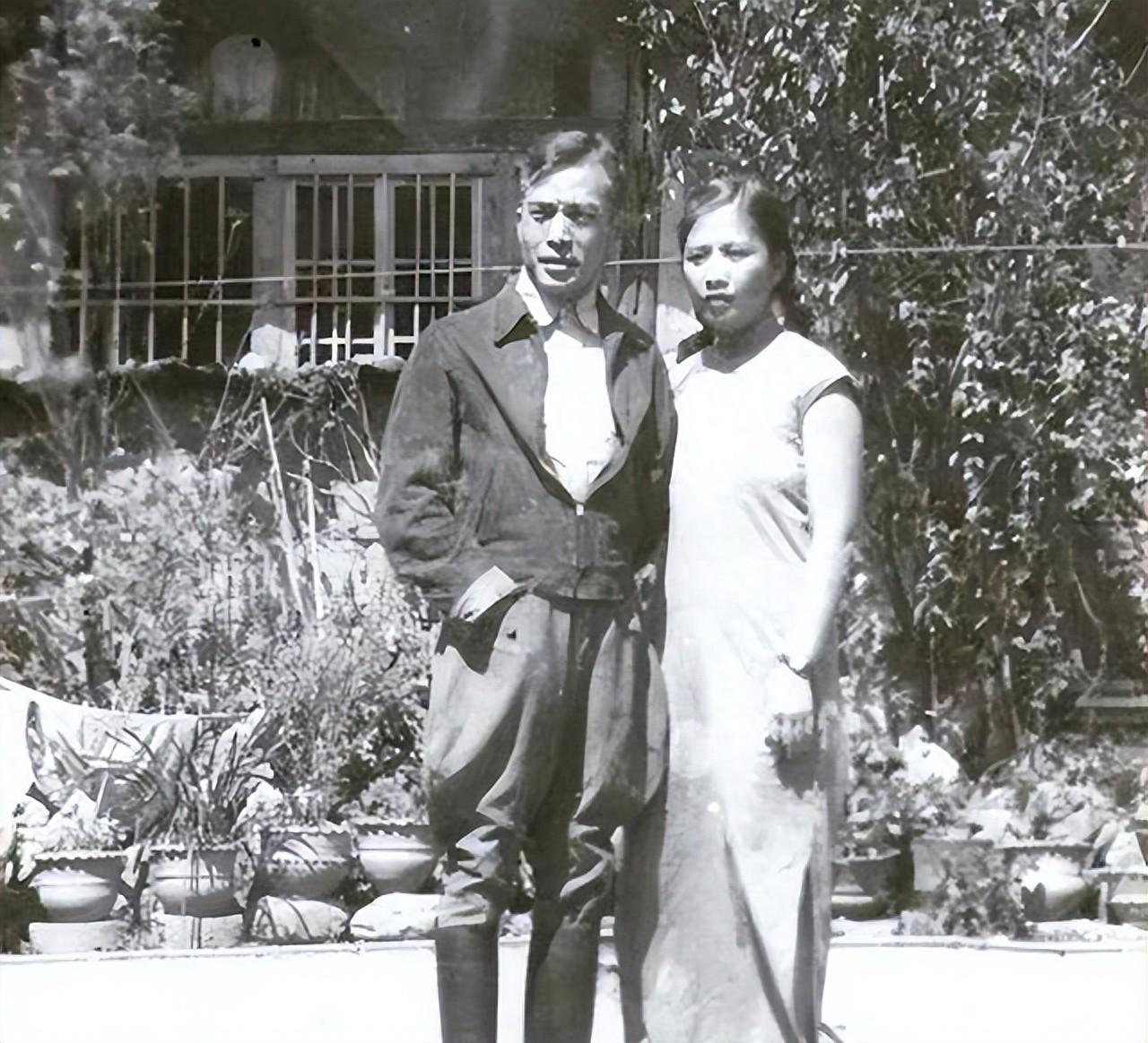 周恩来派王曼霞打入国民党高层，谁知，她却嫁给蒋介石心腹陈尔晋。

1938年，武