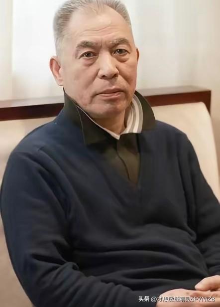 著名作家梁晓声的小姨20多岁时，未婚怀孕，誓死不说孩子的父亲是谁，最后被开除，生