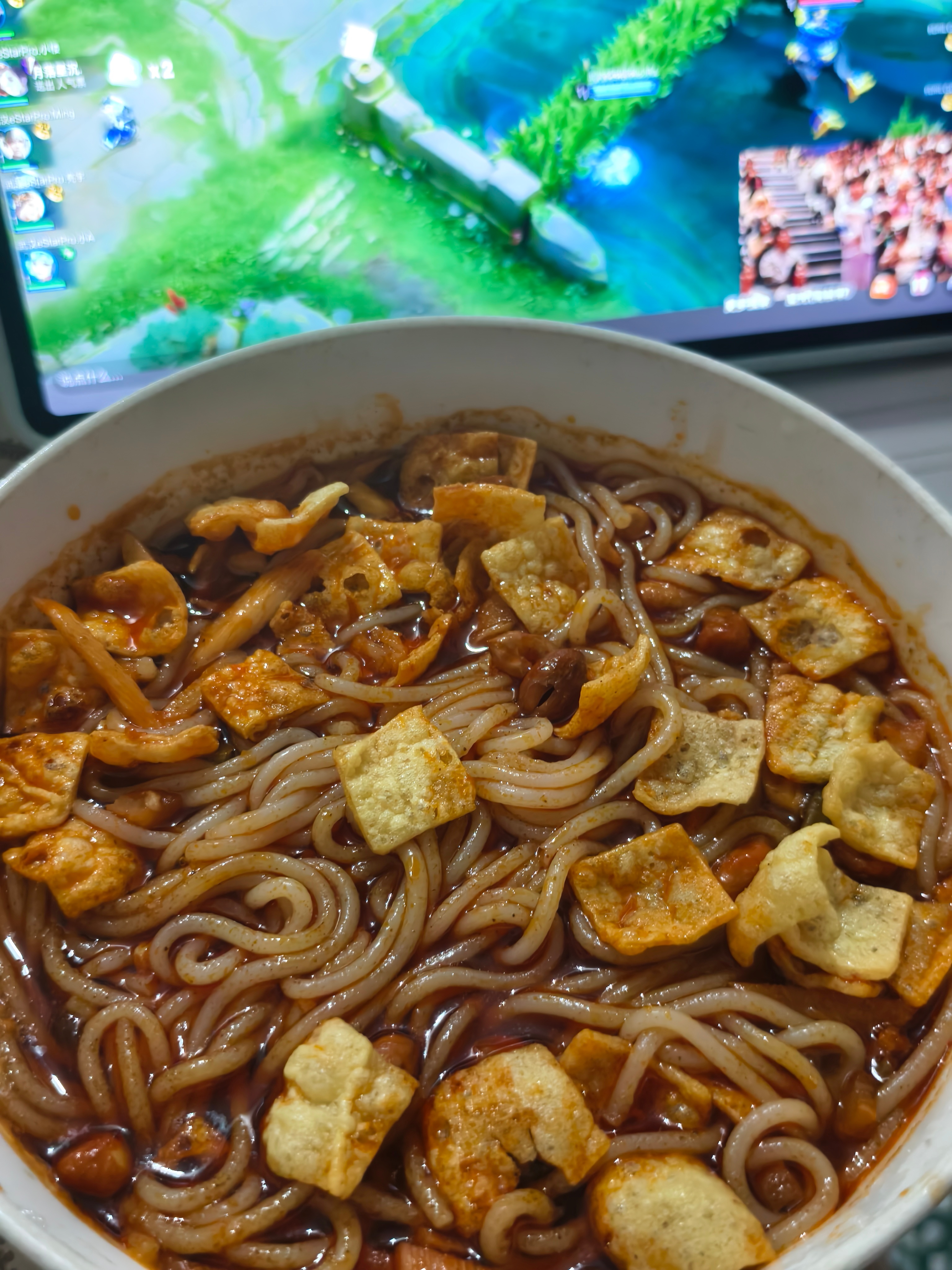 吃美了 
