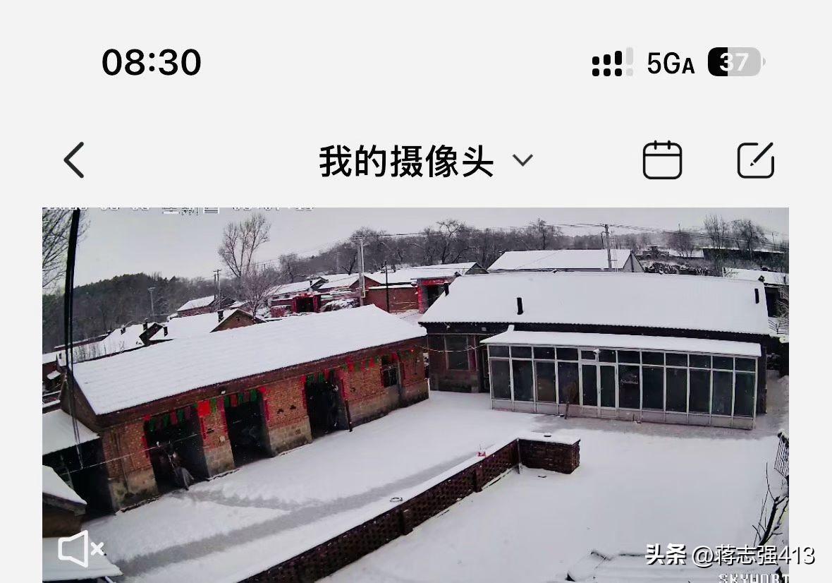 记录我的2026现在孩子真好下雪了还有雪休，早晨看到抖音说老家朝阳建平下大雪孩子