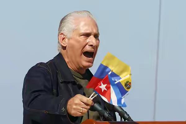 古巴硬刚美方：“我们不是好惹的！”美古博弈再升温

最近，全球聚焦于 加勒比 海