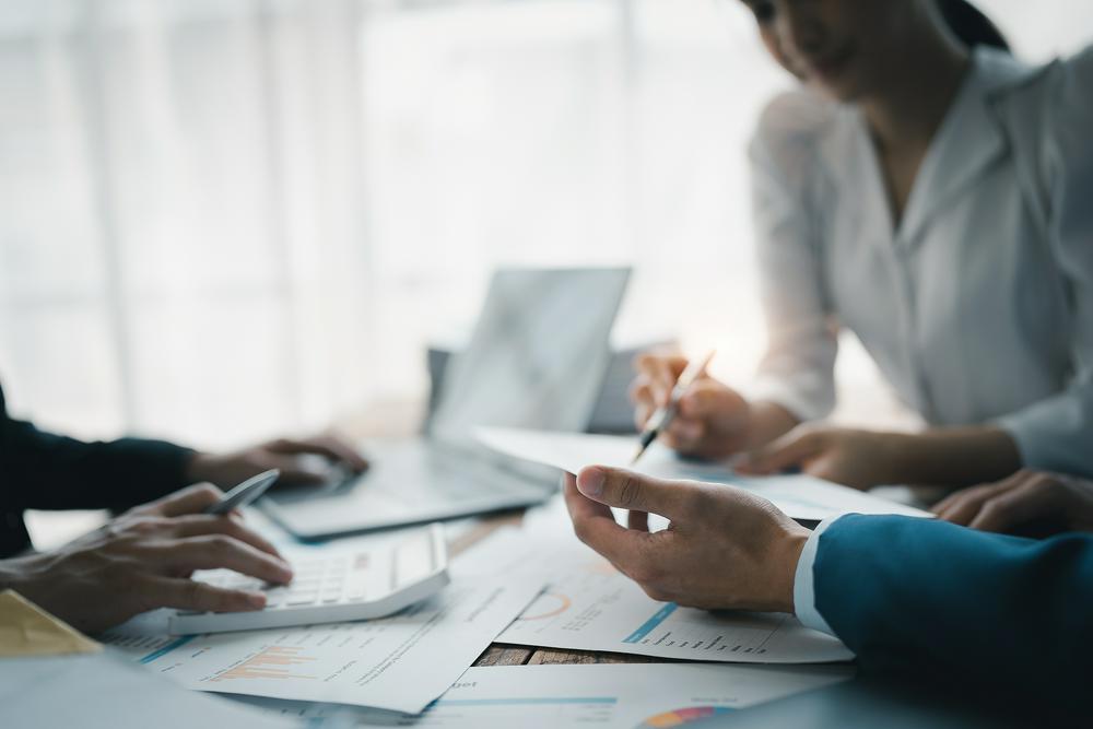 直击|平安诉华夏幸福案庭审“暂缓”：华夏幸福方申请不公开审理，提管辖权异议