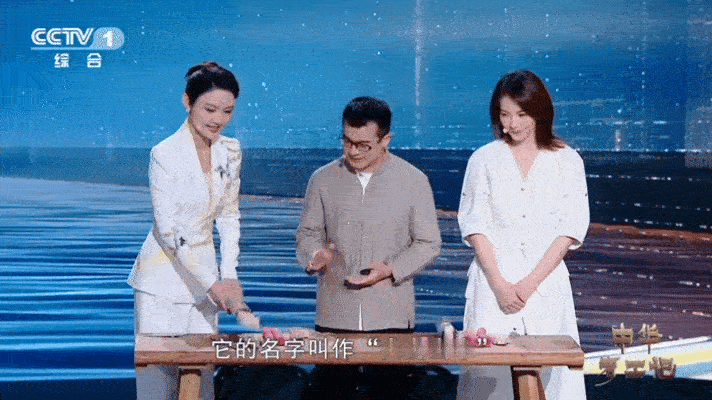 火龙出水的故事告诉我们，创新往往源于对未知的好奇。古人用想象力和动手能力，打造出