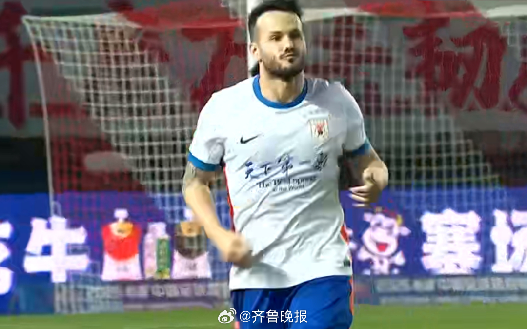 【#山东泰山1比0击败河南队#】4月11日晚，山东泰山在客场1：0击败河南队，瓦