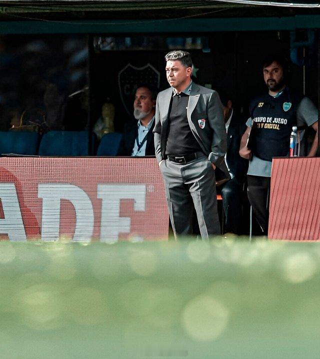 河床 河床队主教练马塞洛·加拉多宣布，阿根廷联赛第七轮对阵班菲尔德的比赛将是他执