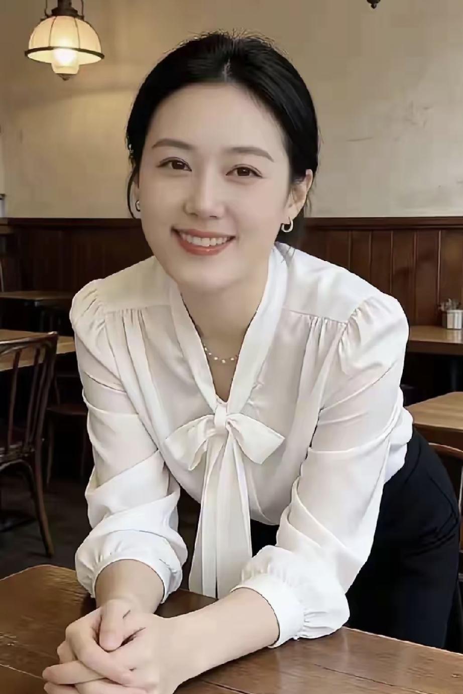 越成熟越清醒：成年人的世界，根本没有“刚好适合我”的位置。
 
很多人这辈子输就