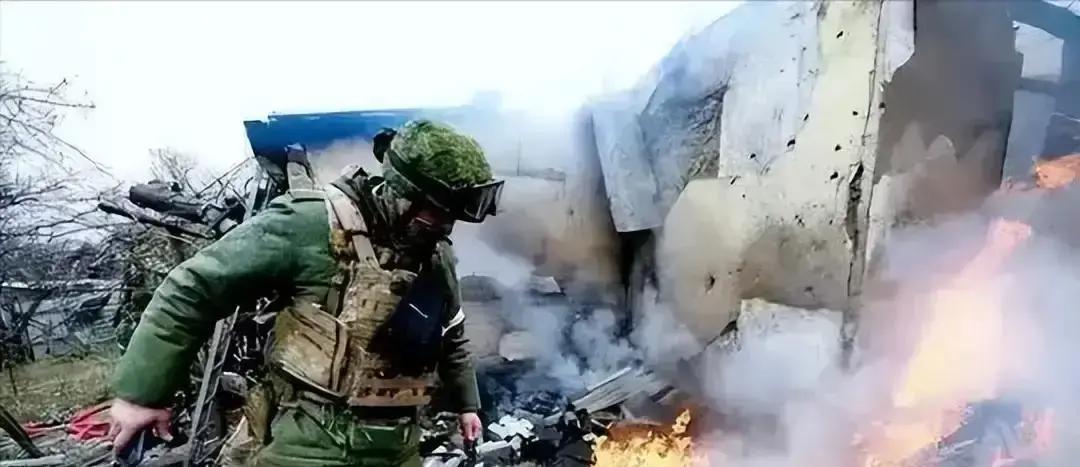 打了三年，俄罗斯才终于明白：光是击溃敌人没多大用，还得学学中国的歼灭战才行！打了