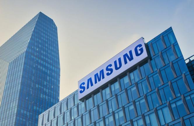 据媒体报道，由于目前储存芯片市场的一片火热，三星电子预计在第一季度营收同比增长6