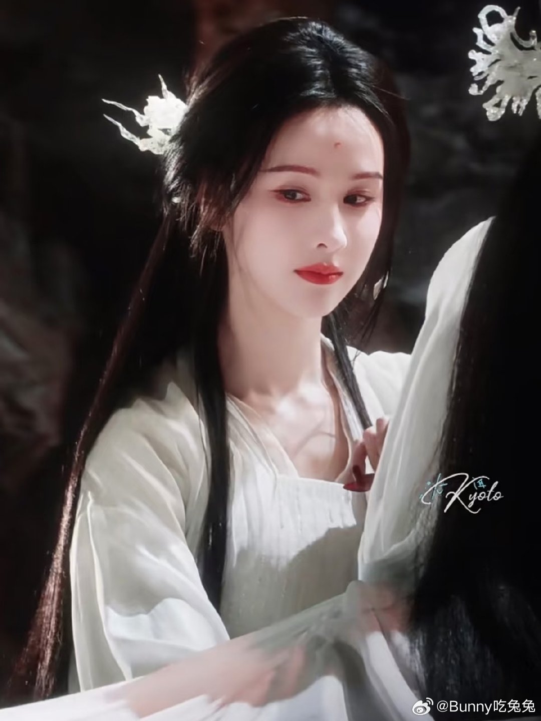 陈都灵新剧美成这样陈都灵美成真人BJD了雾妄言颜值天花板，陈都灵新剧美到失语，原