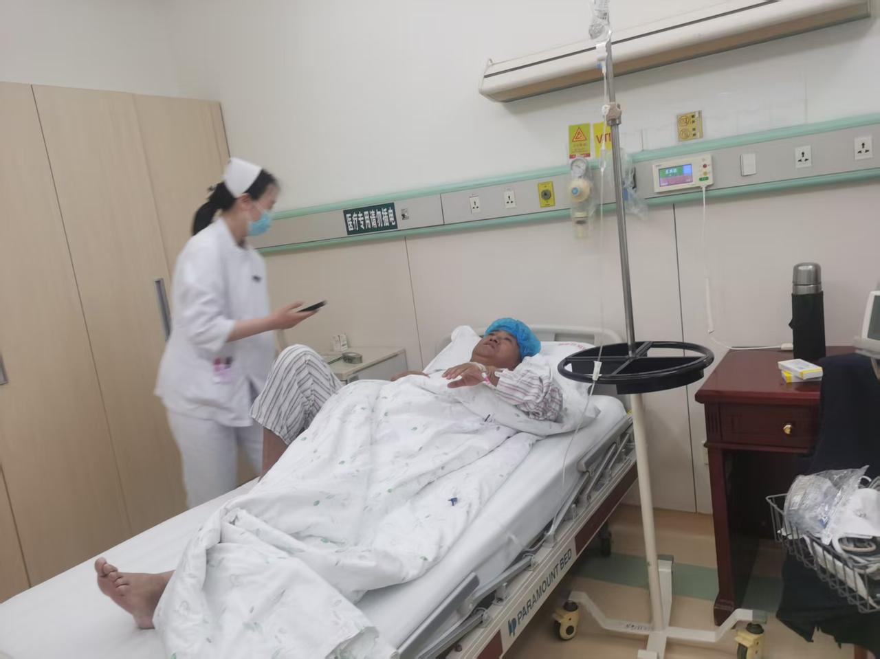 取双j管手术日记

2026年4月9日 阴，小雨
根据医生的预约，我是4月8号来