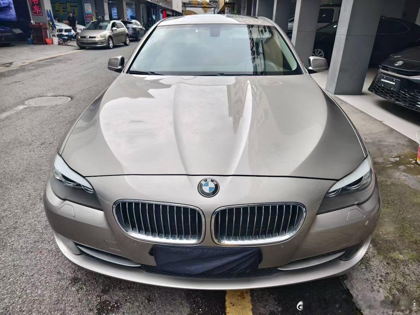 宝马520Li 2.0T省油 美女一手车实表7万公里上牌2013年5月 费用一整