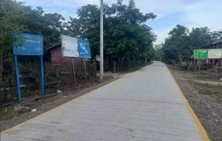 近日，缅甸实皆省德穆镇巴黑桥附近，居住在黑森村的一名40多岁女性遭强奸，之后还被