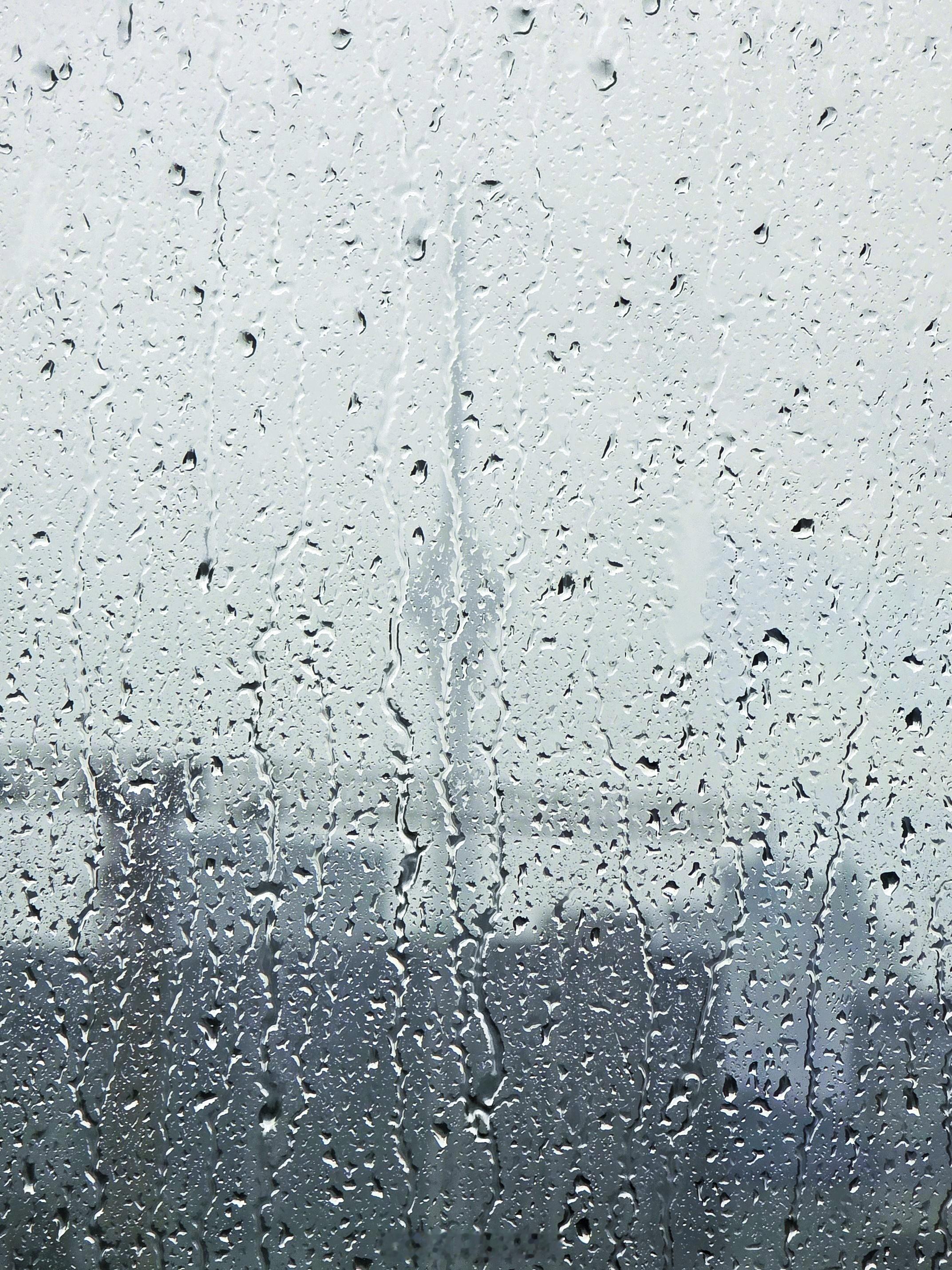 北京5区有大暴雨我每次都希望这种预报不准，都是虚惊一场，大家骂骂气象部门，也比遭