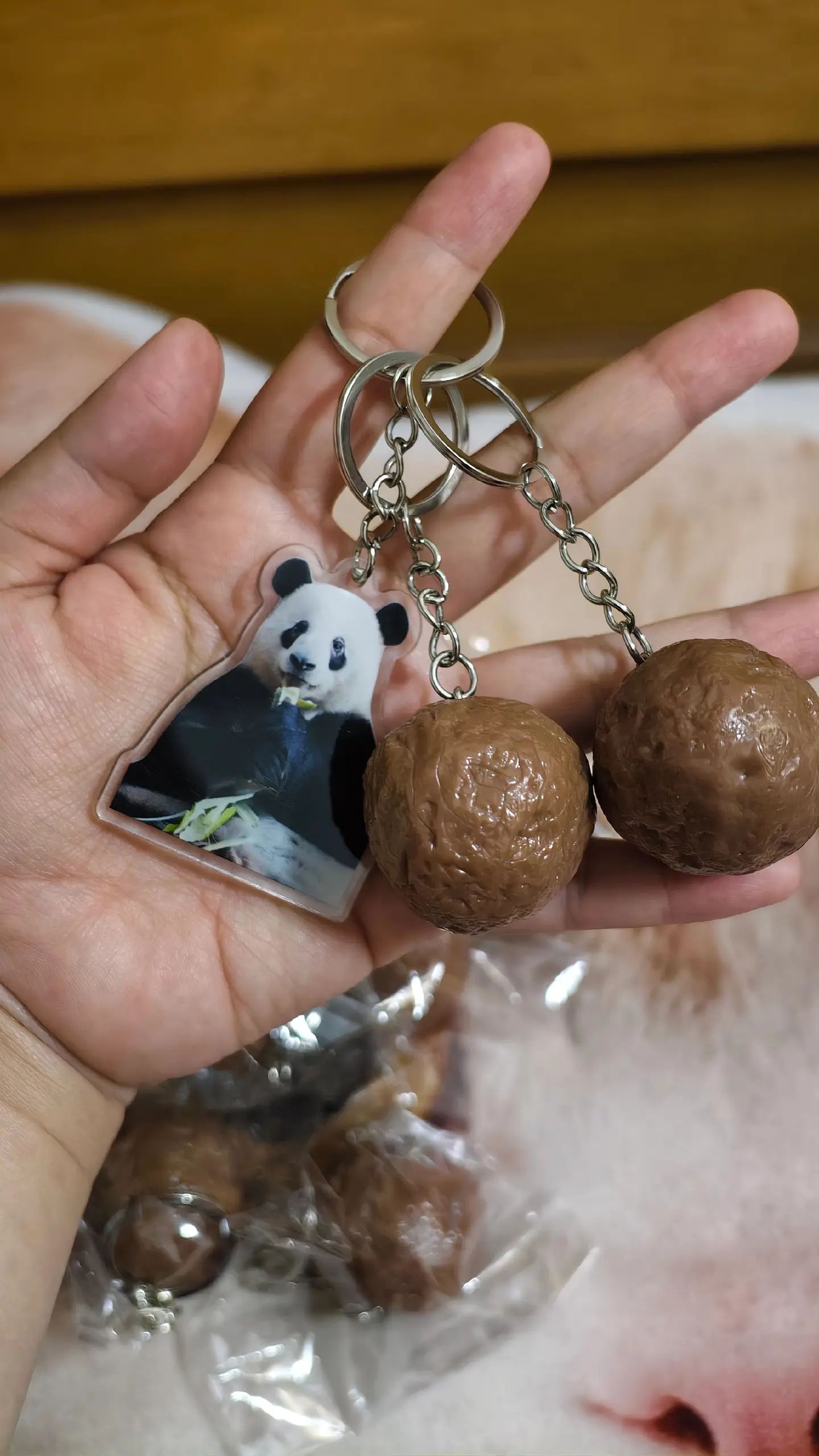 我决定！！！以后去广动还是长隆不会挂着两颗牛肉丸！我还要分给其他朋友...
