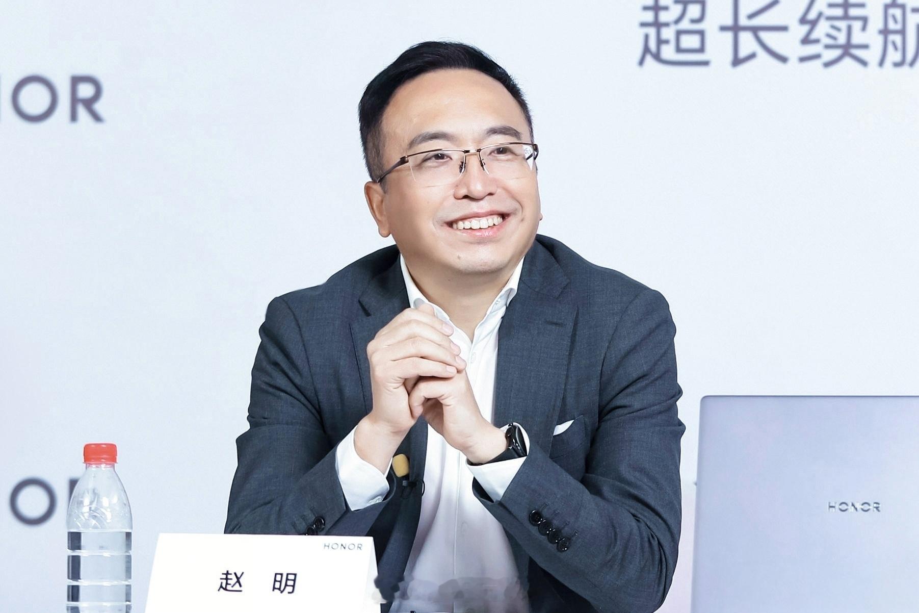 赵明辟谣加盟智界 以明哥的能力和实力，他有太多更好的选择，相关消息完全不可信[允