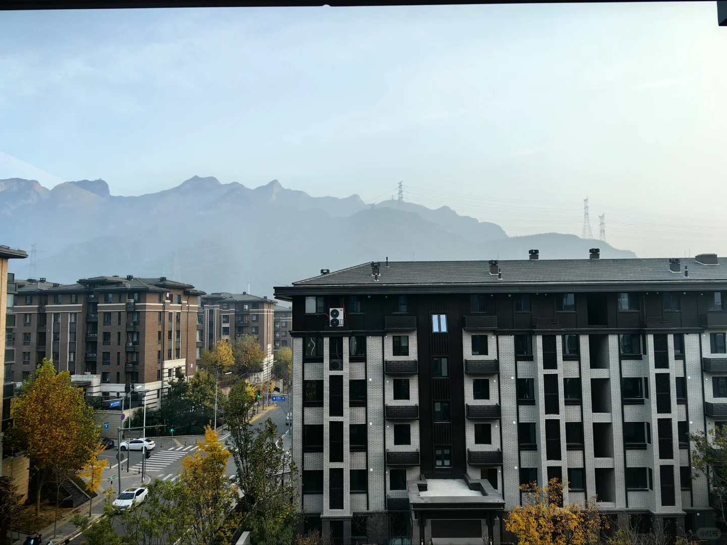 10月北京二手房成交10653套，守住了一万套大关，没有击穿底线，还是有流动性的...