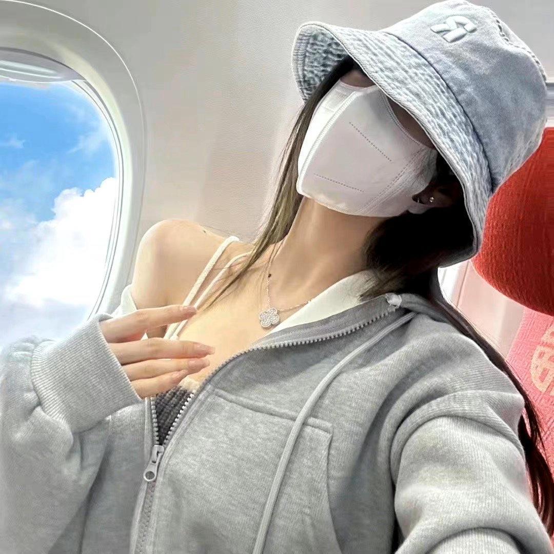 希望在你丧失表达欲的时候,有人可以温柔地能接住你的疲惫,成年人的世界,懂比爱重要