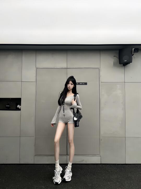 Wearing a gray sense of security ՞˶･֊･˶՞