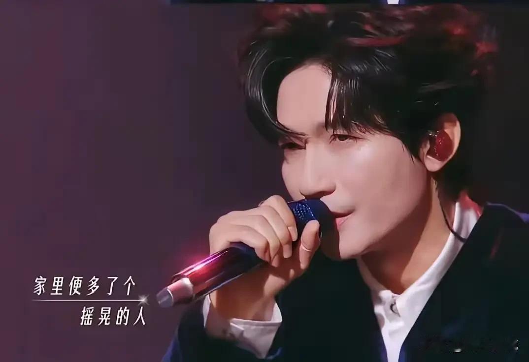 张靓颖陈楚生《巴拉莱卡》合作舞台！两个巨星合唱的《巴拉莱卡》听得观众：《巴拉莱卡
