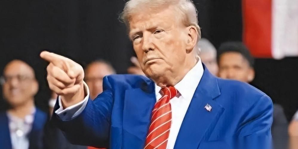 要说现在全球最头疼的经济难题，美国那36万亿美债绝对排第一，这数字说出来都让人咋