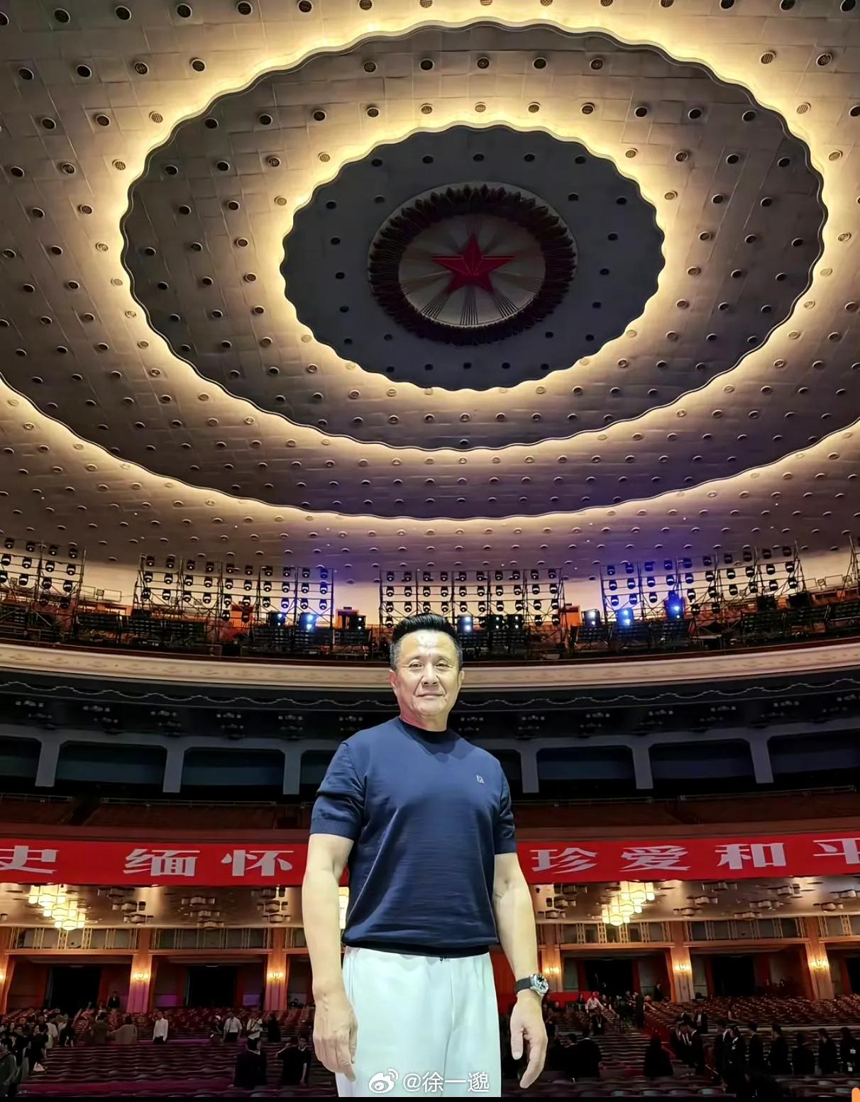 我去难道高育良最后得结局是。。。。。。。我一时还有点接受不了让我缓一缓。
高育良