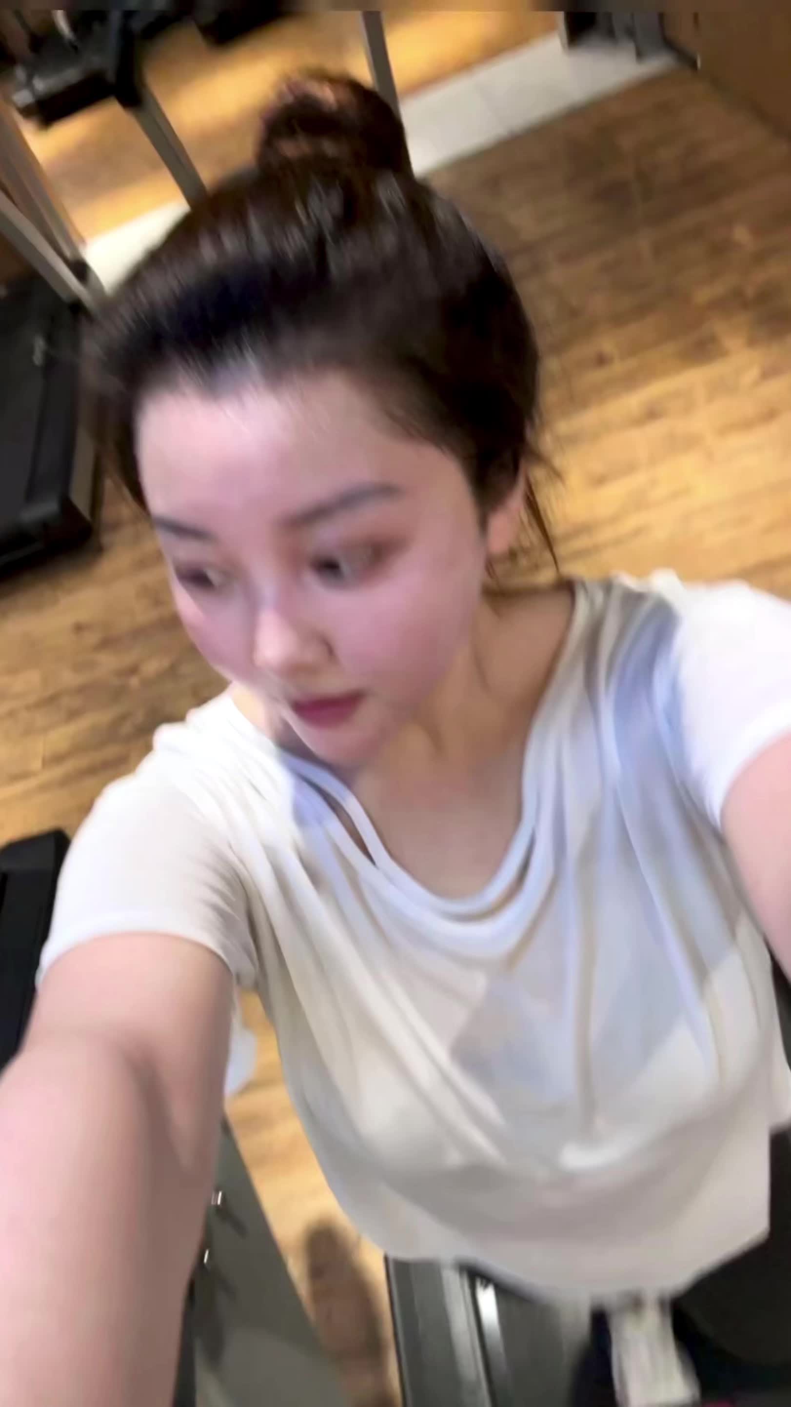 中国女人流汗不流泪