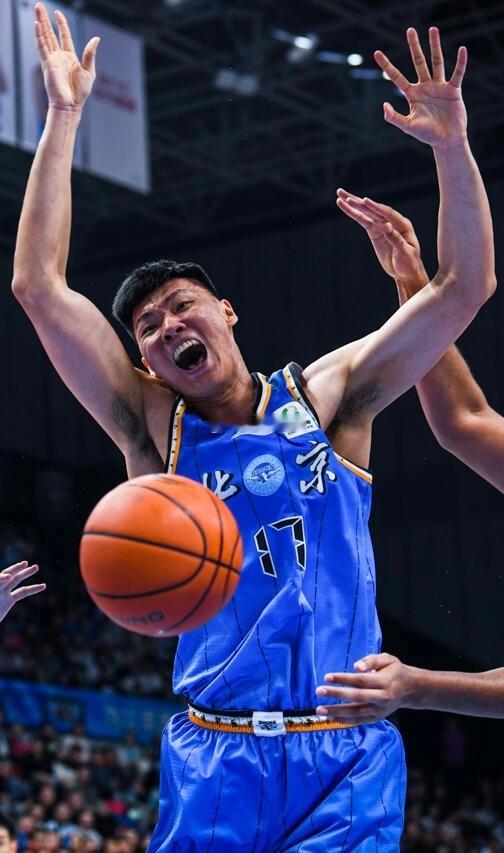 北京首钢北京男篮vs浙江男篮 篮板球失守的背后，是能力问题，意愿问题，同样还有习