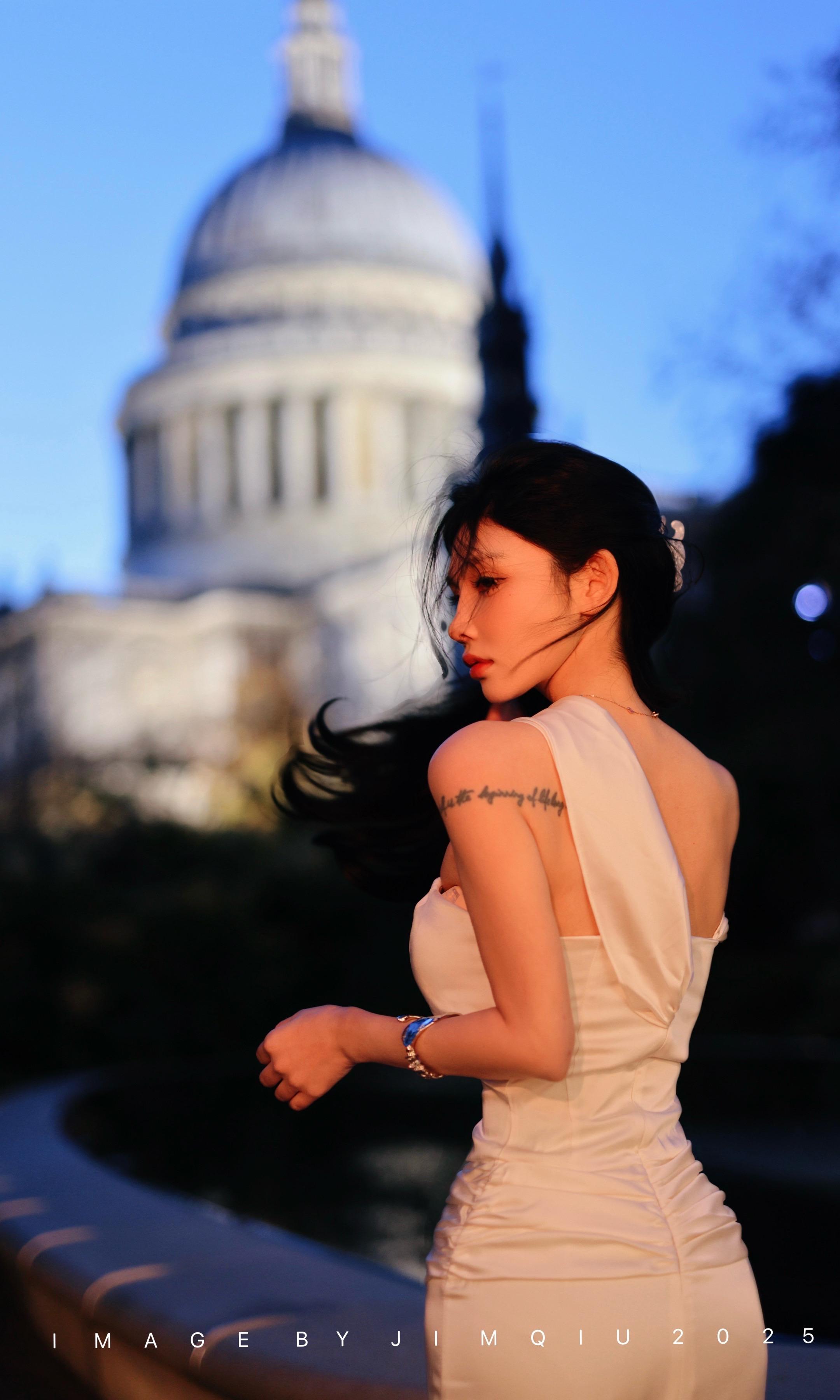 英国进入冬令时 我想你25个小时。