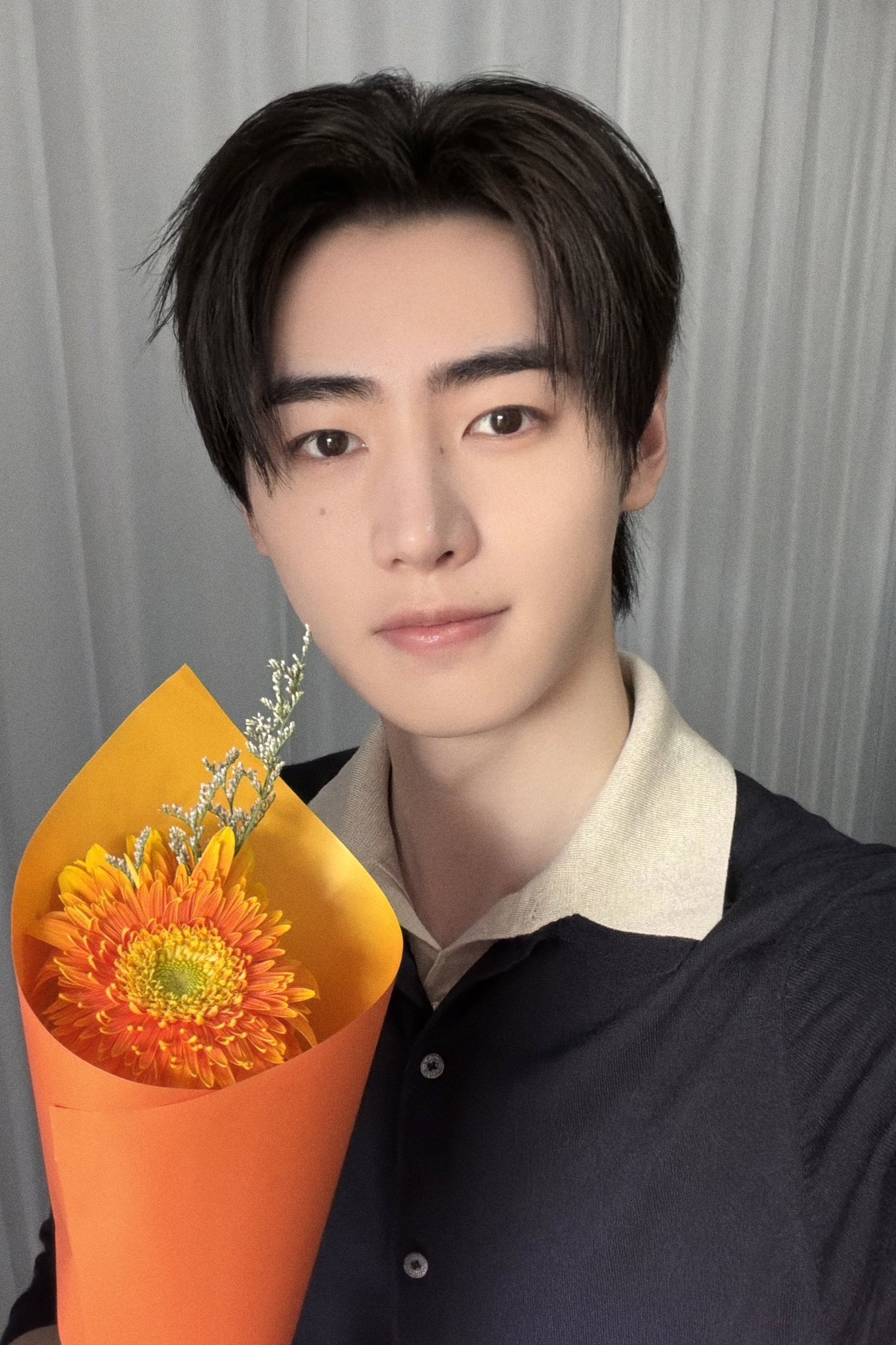 朴成训[超话] 261009 Weverse更新六行诗EN❄️和ENGENE在一