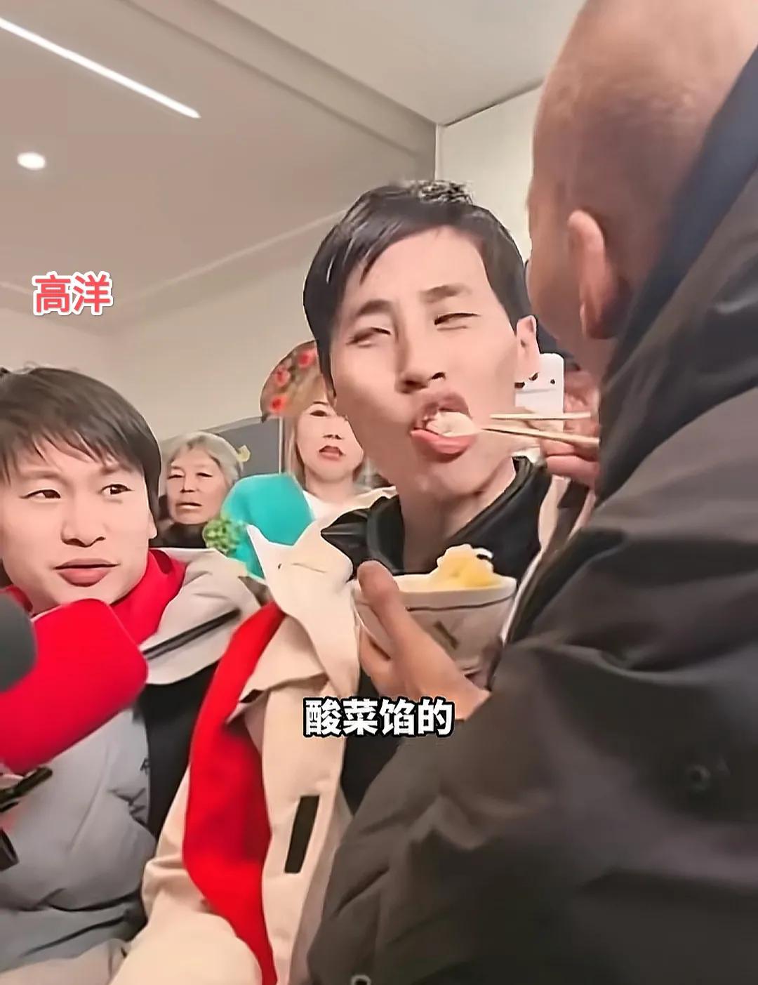 高洋帮张云鹏找到爸爸，可惜同样走丢的他，永远不能跟自己生父重逢了！
3月2日，备