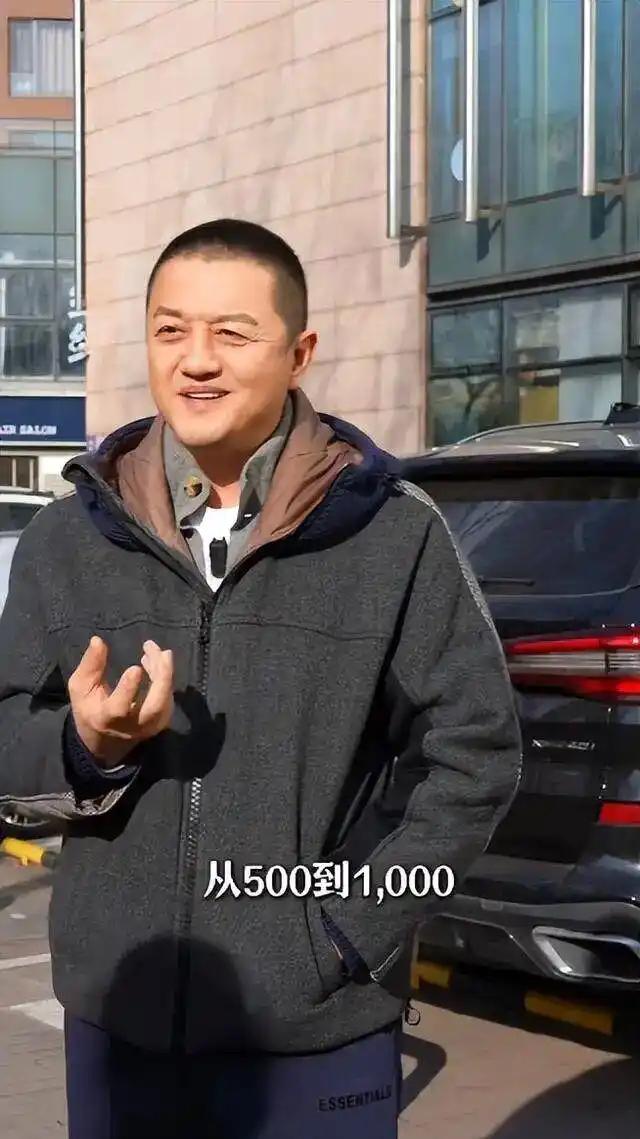 君子论迹不论心，赔了底掉的李亚鹏终于翻身了。

当演员时很红，结婚时轰动整个娱乐