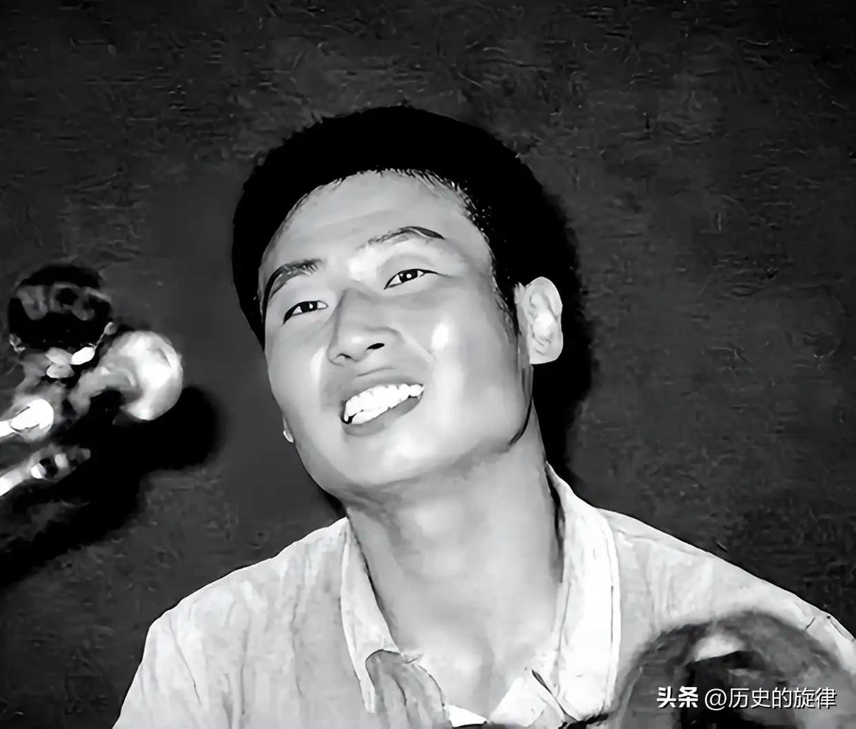 1983年飞行员叛逃台湾：婚礼上的笑与冷，藏着怎样的人生抉择？
 
1983年，