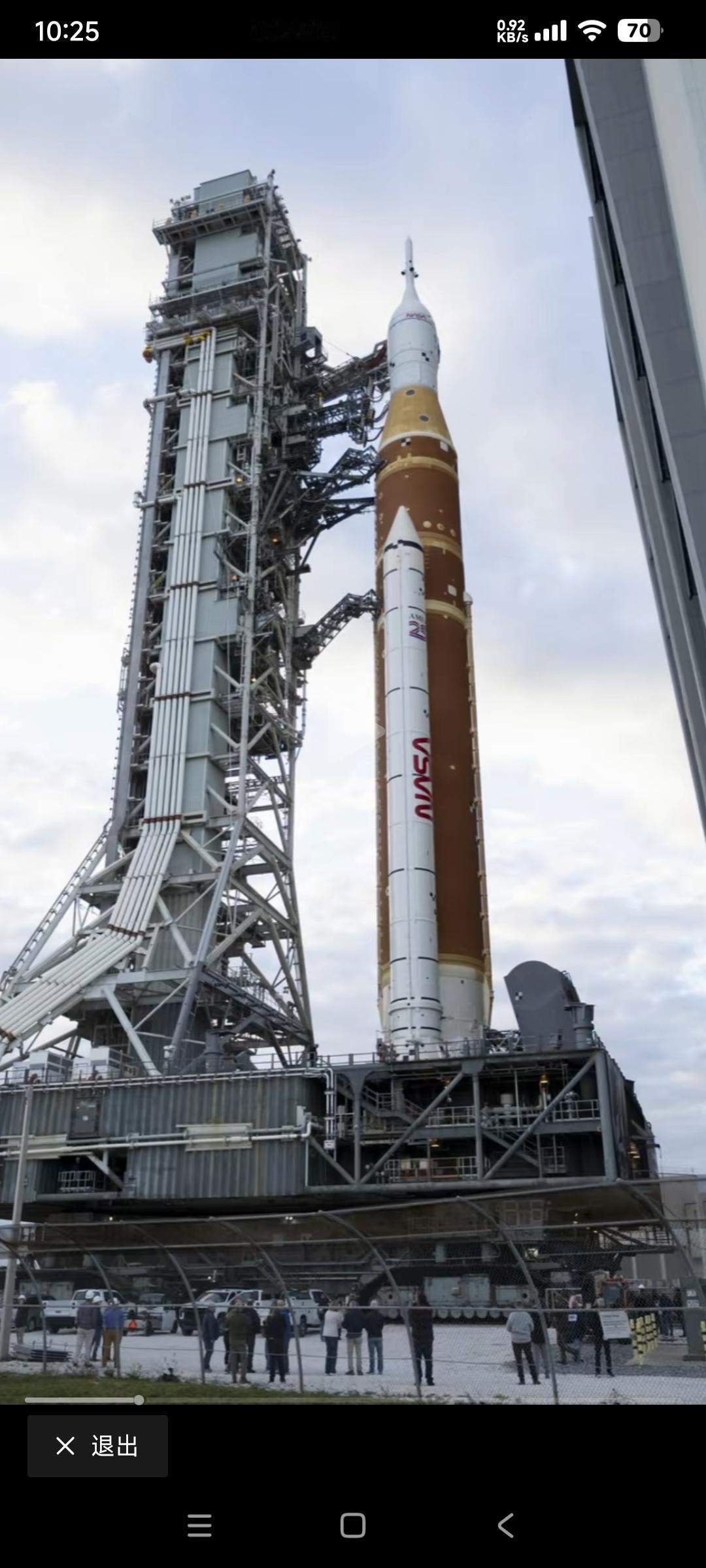 有人表示：科技属于全人类，祈祷老美再次登月成功！
不同意这种说法。
登月靠的是科