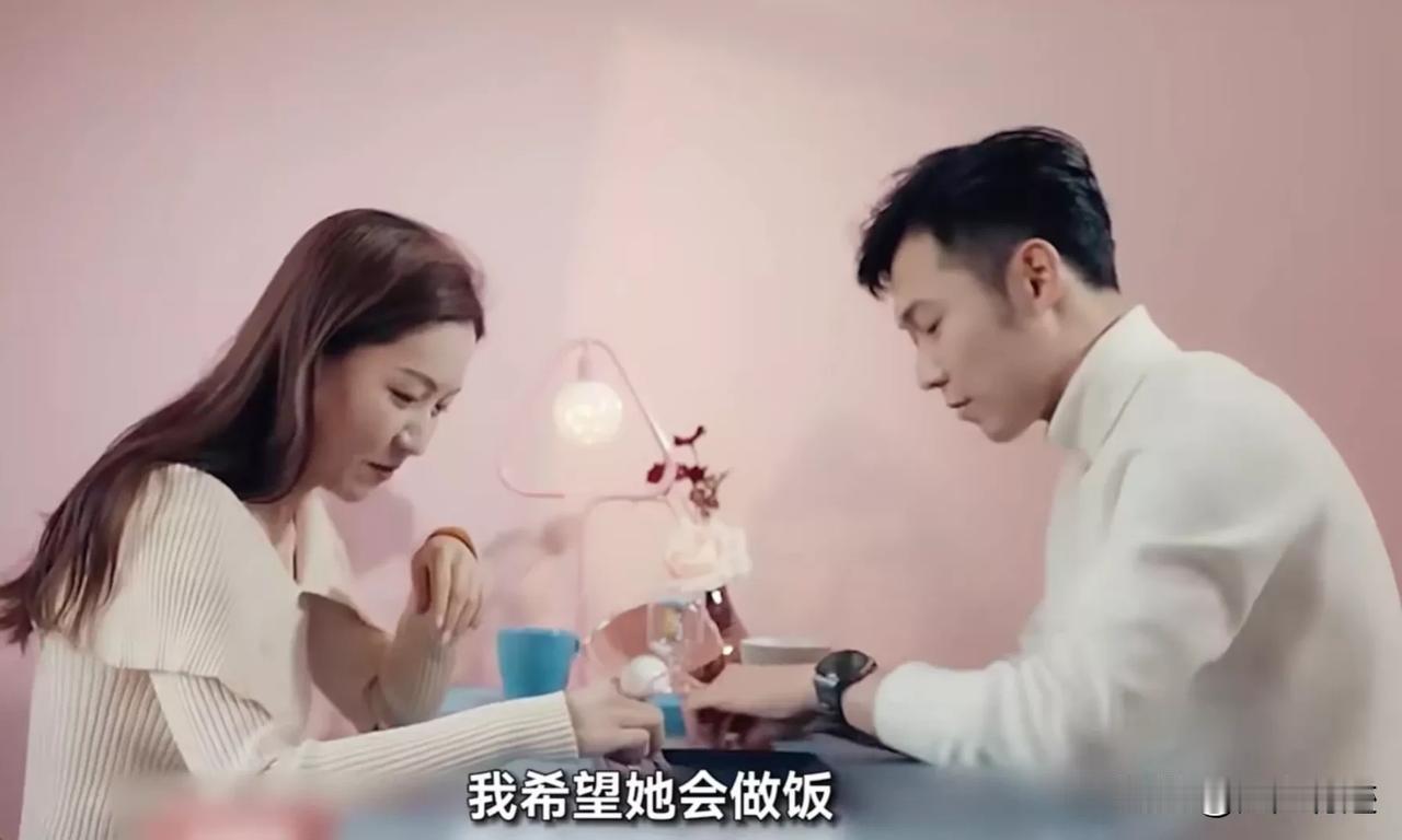 这是我听到过的，男生要求女生会做饭的最温馨的理由：
我要求女生会做饭，不是要她为
