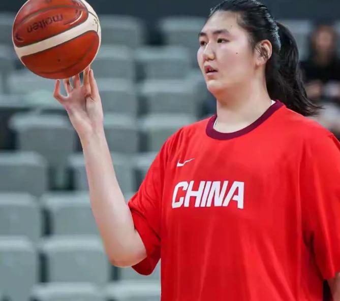8月12日中国女篮！传来三大主力韩旭，李梦，张子宇最新消息
 8 月 12 日，