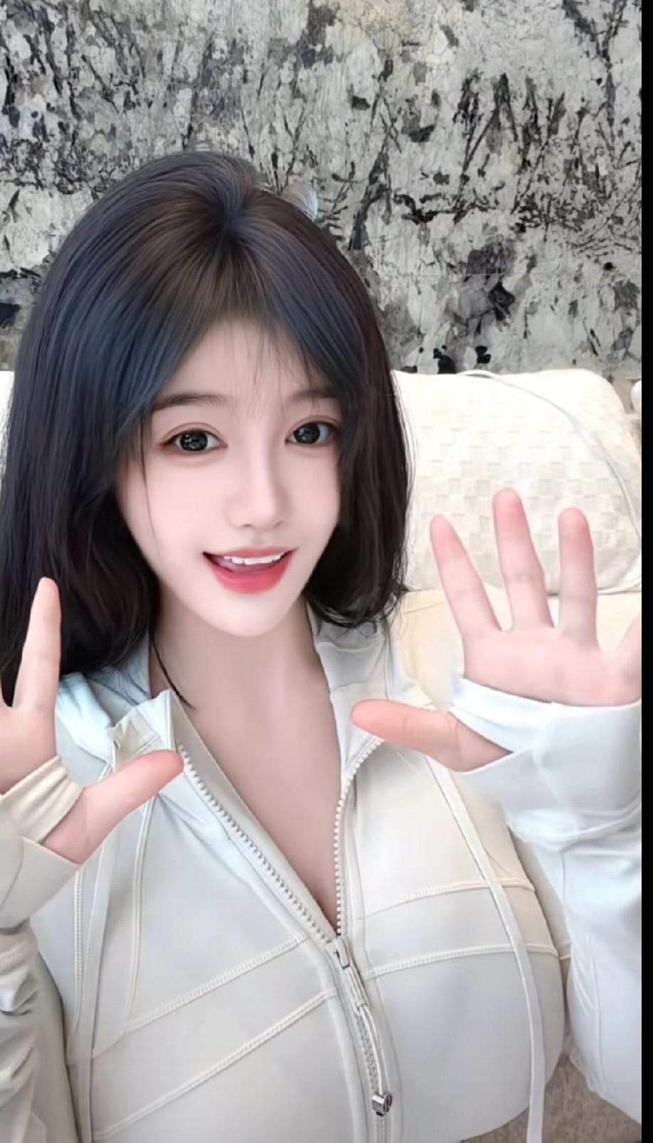可爱甜美的女生温柔治愈款美女 温柔甜美少女 元气可爱吖 甜美元气感 甜清纯美女