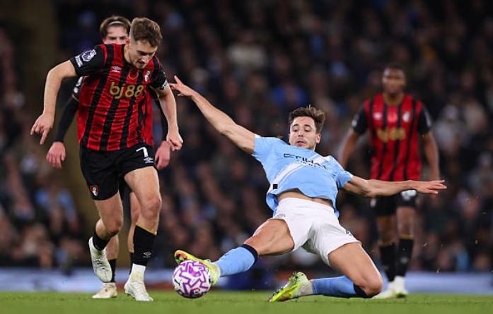 尼科vs伯恩茅斯全场数据：3次拦截，8次夺回球权，对抗7胜4