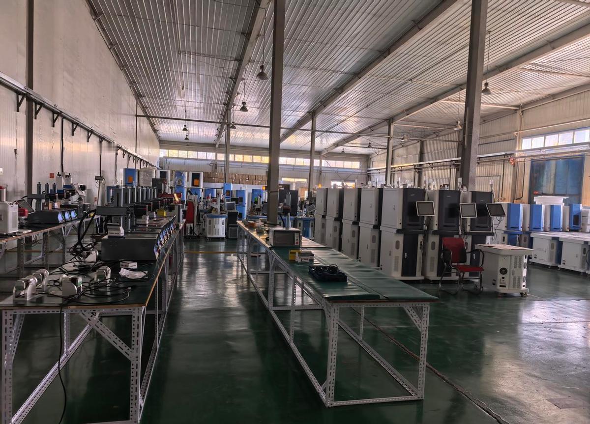 别再堆参数了，老外不买账。
他们不想知道你多牛，只想知道你能不能救他们的火。
深