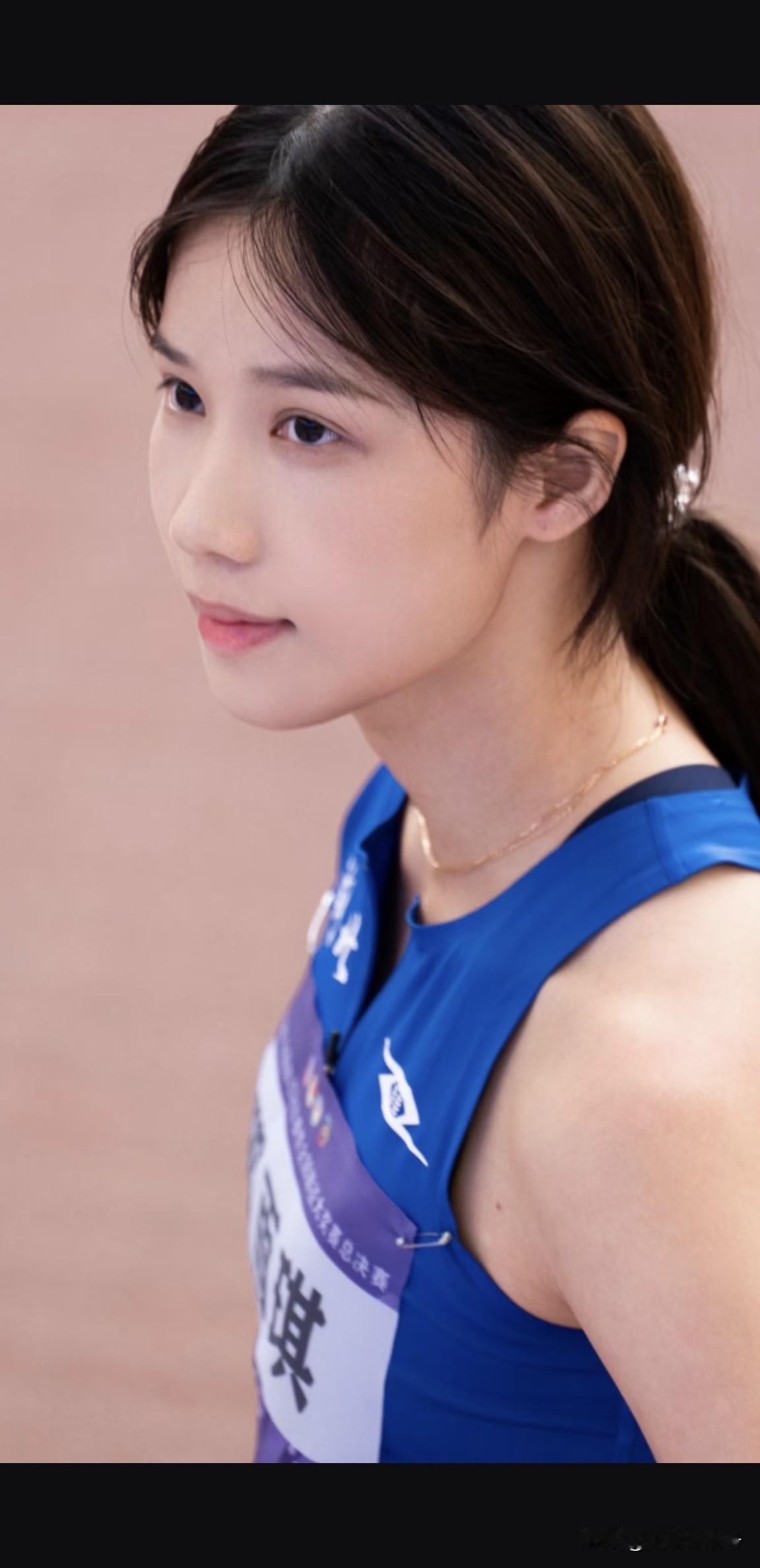 请你分享一张自己拍的好看的照片跳高女神