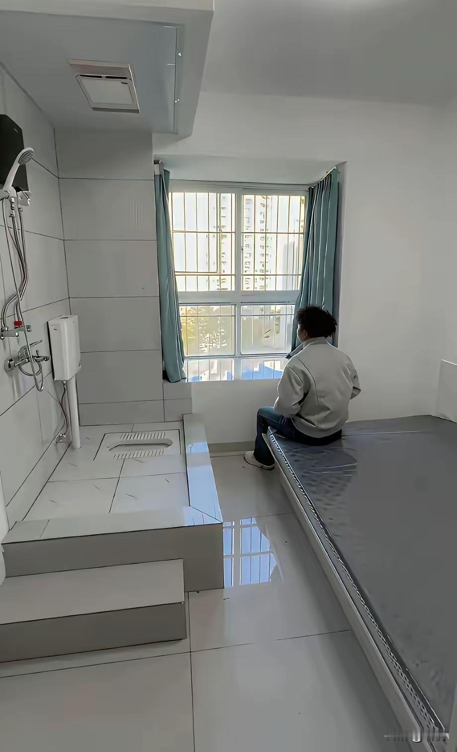 怎么会有人租房租了个监狱[捂脸]