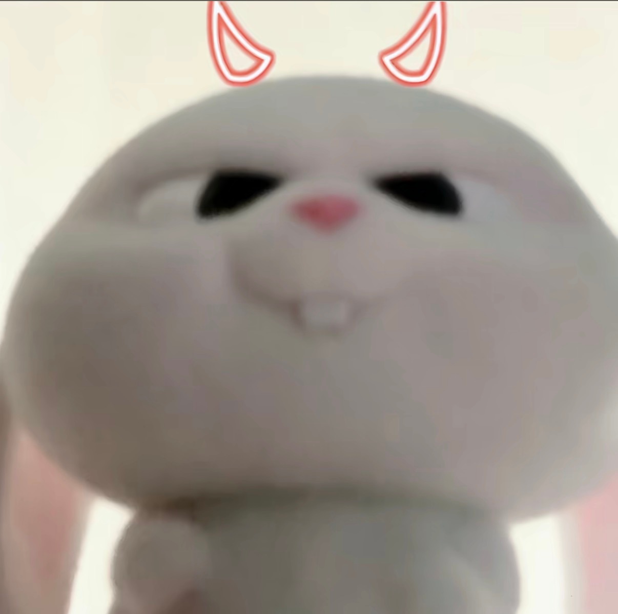 恶瞳小兔 