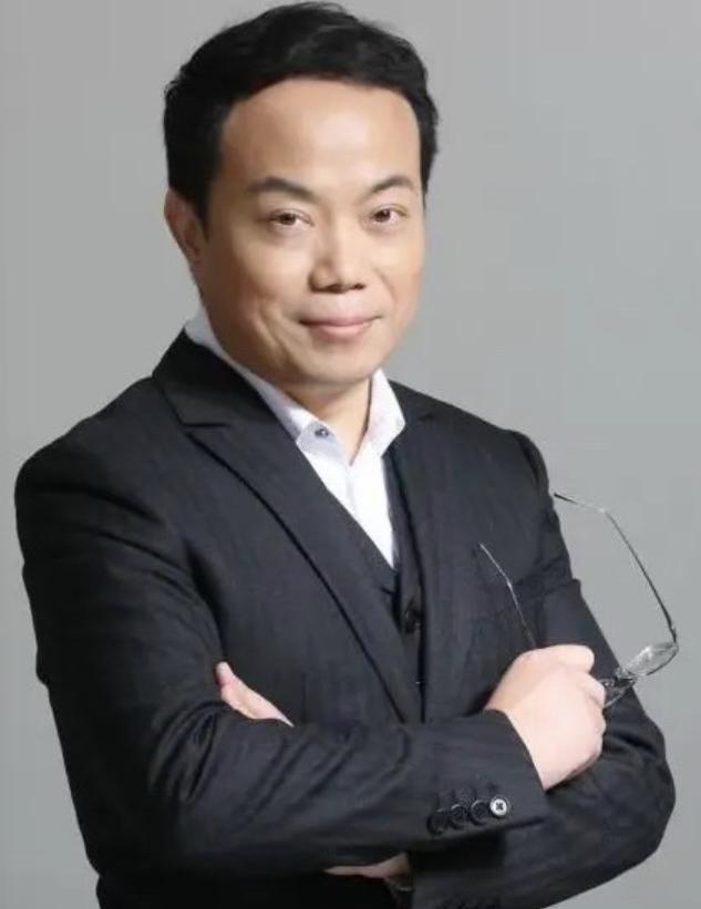 看见热门的两位心理咨询专家武志红和李雪吵起来，不少人感叹，这帮心理大佬怎么一个接
