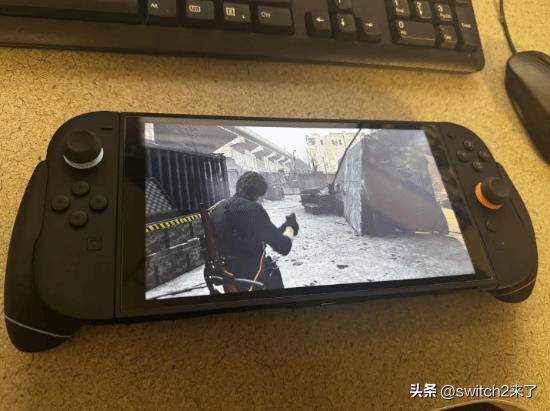 在Switch 2相关社区里，有网友发出一个很多人都疑惑的问题：明明已经有PS5