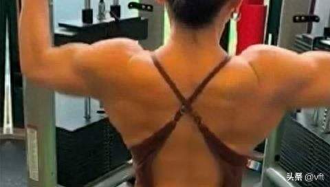 颈椎病逼出的转折：62岁阿姨练成教练证