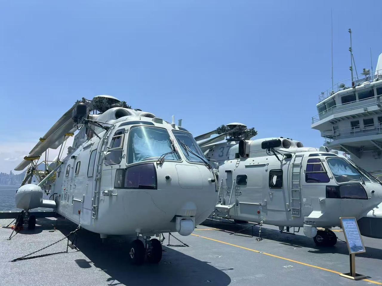 直-18预警型号（通过机尾可收放式有源相控阵雷达提供早期预警。
直-18反潜型号