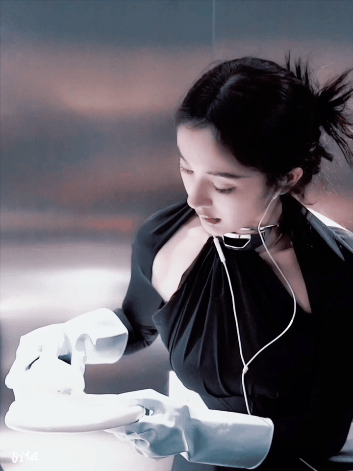 幂妈眼神太有感觉了[色] ​​​